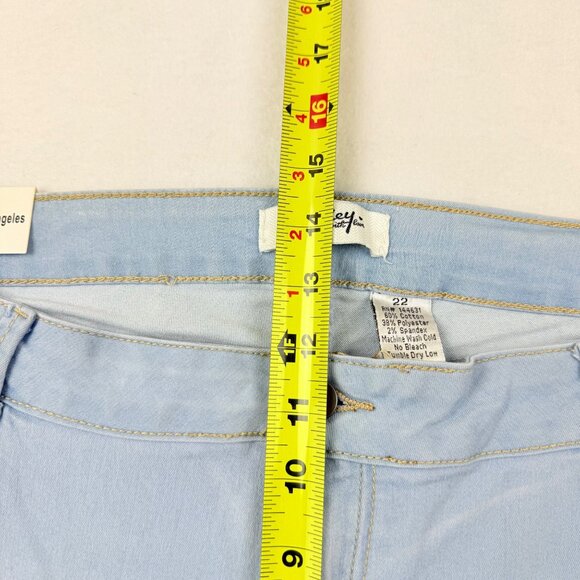 Hailey Womens CoolTech Thin Fabric Light Blue Stretch Denim Jeans Plus Sz 22 NWT - Picture 11 of 12